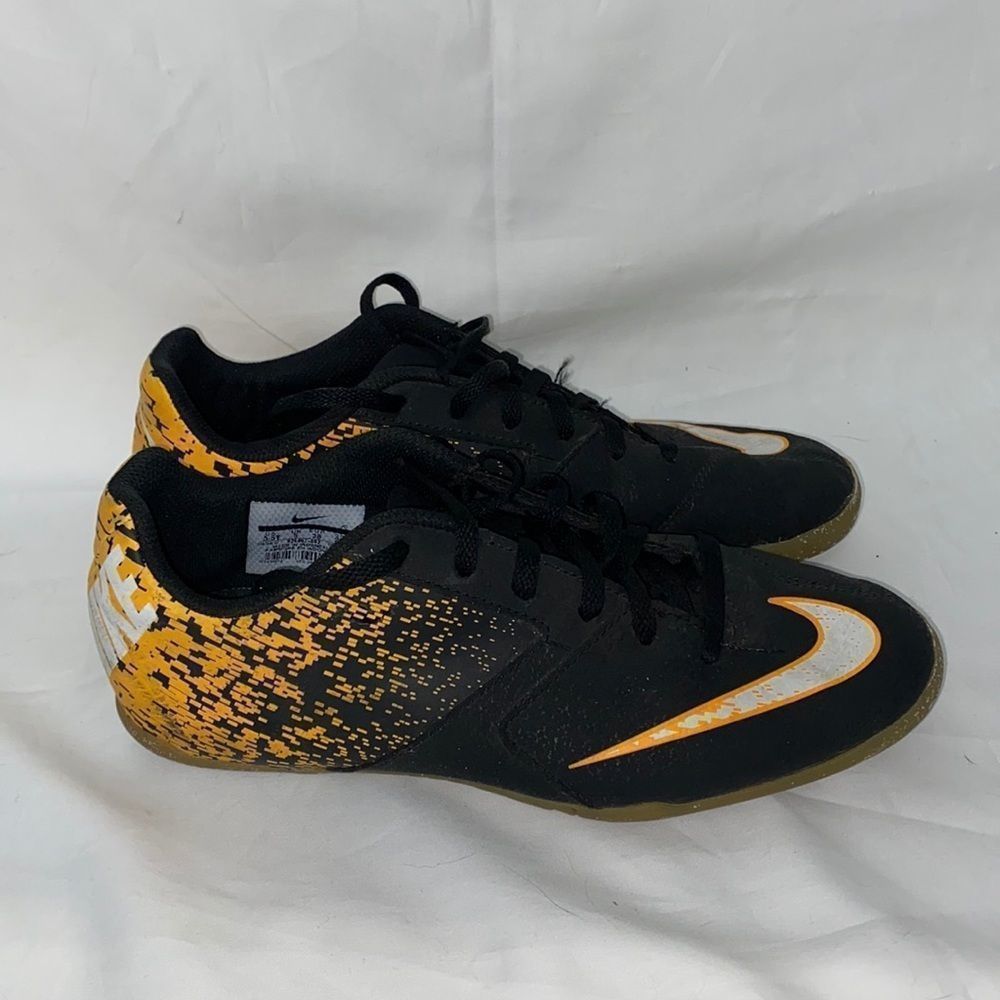 Nike Orange and Black Athletic Shoes with Gradient Design
